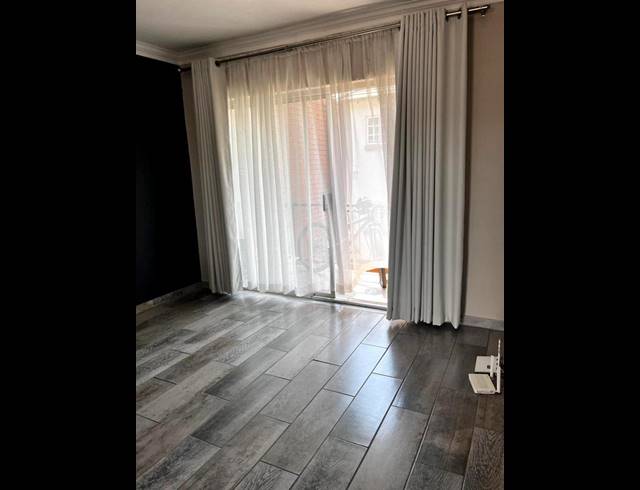 2 BEDROOM PROPERTY TO RENT IN NOORDHEUWEL